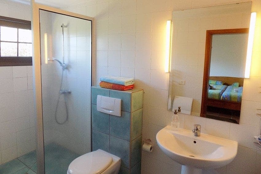 Bathroom, Casa La Grenadina, Holiday House with Pool La Palma