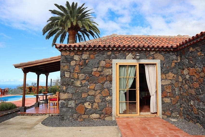 Casa Las Gemelas, Holiday Rental with Pool La Palma