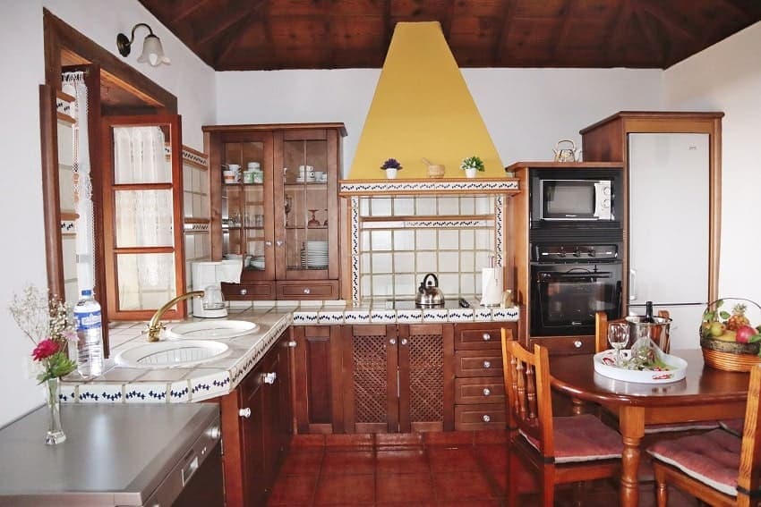 Kitchen, Casa Herminia, Holiday House with Pool Puntagorda, La Palma Kitchen, Casa Herminia, Holiday House with Pool Puntagorda, La Palma