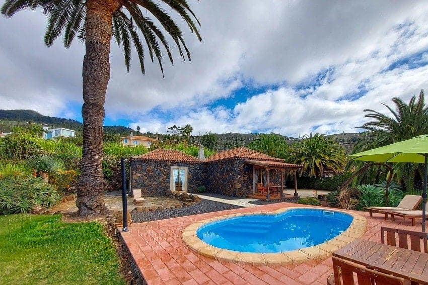 Pool, Casa Las Gemelas, Holiday Rental with Pool Tijarafe