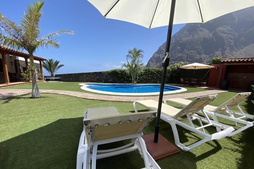 Sonnenliegen, Villa Mocanes, El Hierro Ferienhaus mit Pool Sonnenliegen, Villa Mocanes, El Hierro Ferienhaus mit Pool