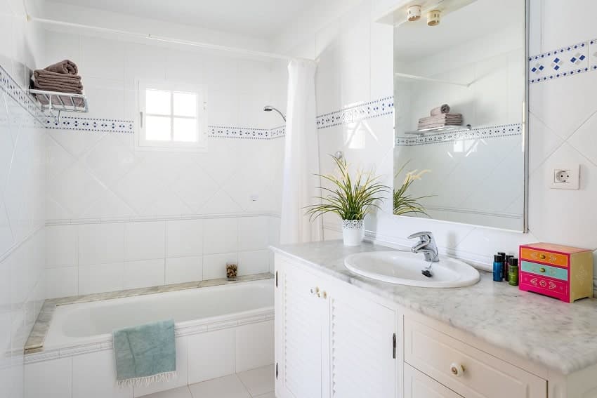 Villa Manuela, Baño, Casa Rural con Piscina Lanzarote, Puerto Calero Villa Manuela, Baño, Casa Rural con Piscina Lanzarote, Puerto Calero