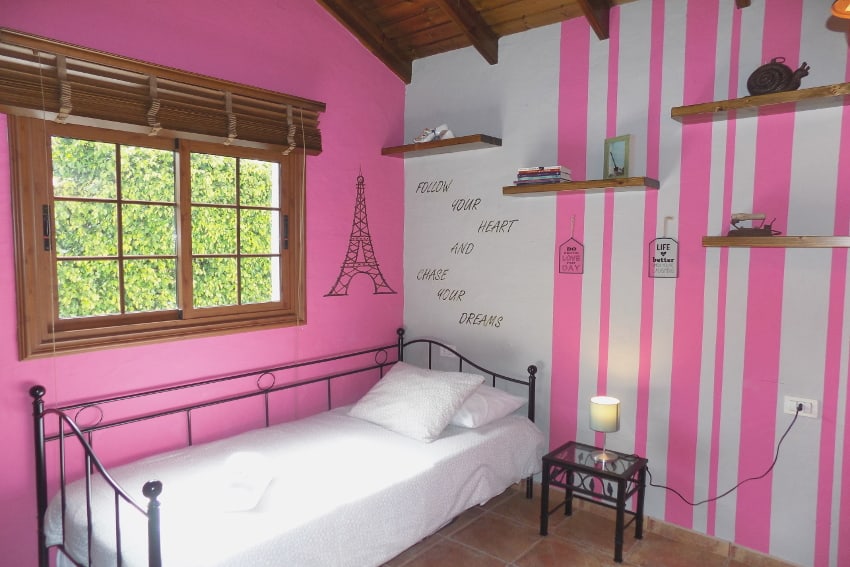 Spanien - Kanarische Inseln - El Hierro - Frontera - Finca Arteaga - Schlafzimmer mit Einzelbett