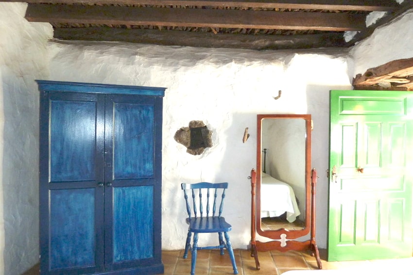 Spain - Canary Islands - El Hierro - Los Llanillos - Casa Pepe Luis - Bedroom