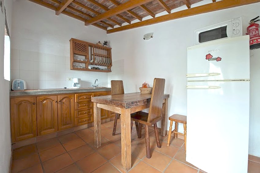 Spain - Canary Islands - El Hierro - Los Llanillos - Casa Gilberto - Kitchen with dining table