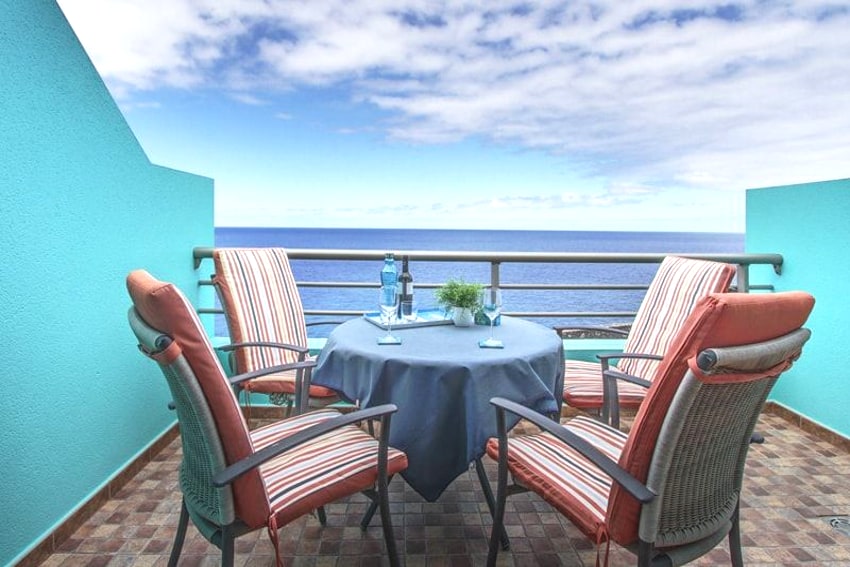 España - Islas Canarias - La Palma - Puerto Naos - Apartamento Brisa del Mar - Confortable terraza con una vista increìble al mar